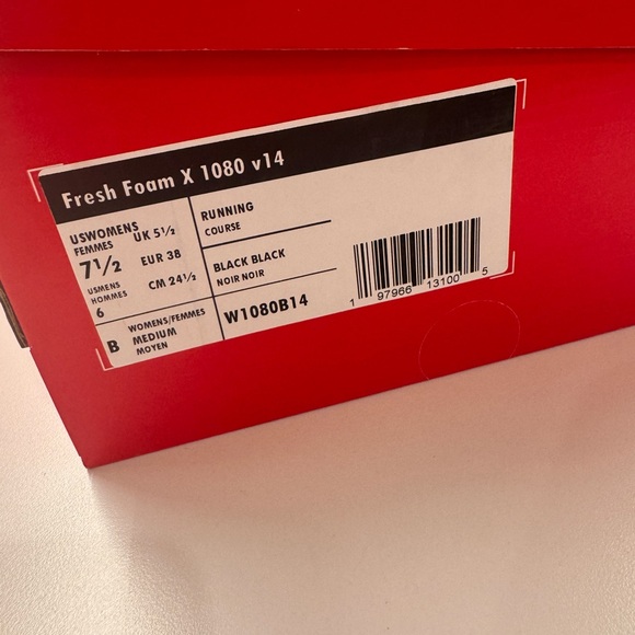 NWT New Balance 1080v14 Running Shoes - Picture 3 of 7